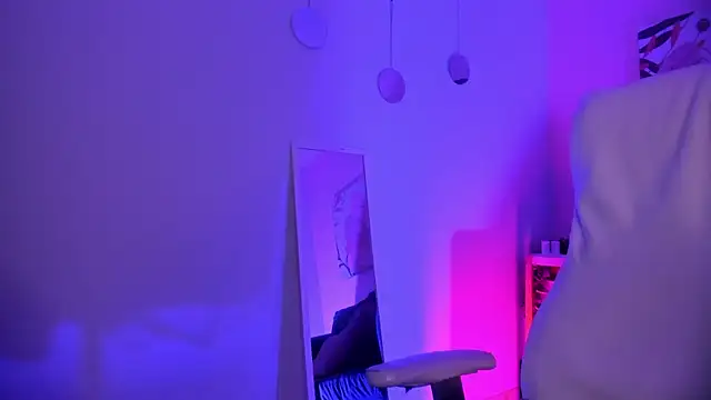 Gigi Strawberry online show from February 2026 12:58:02 AM