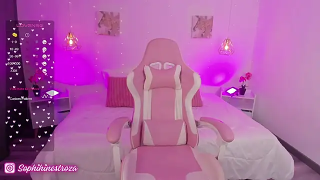 whiteatenea online show from March 2025 08:05:02 AM