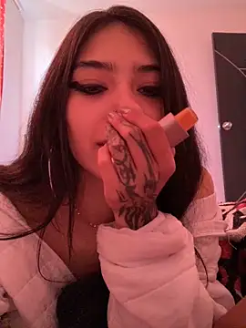 Snapshot of TayylorSexx chatting on March 2025 05:21:02 AM TayylorSexx online show from March 2025 05:21:02 AM