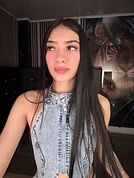 Snapshot of TayylorSexx chatting on February 2026 03:35:01 AM TayylorSexx online show from February 2026 03:35:01 AM