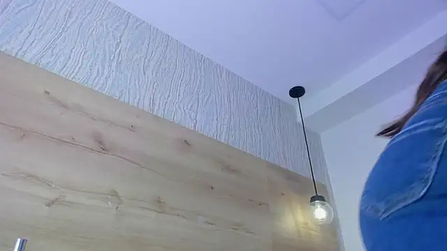 Snapshot of bella_lovers_ chatting on February 2025 12:19:01 PM bella lovers online show from February 2025 12:19:01 PM