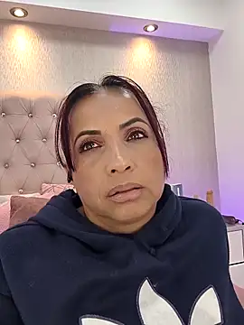 Snapshot of GochitaWild chatting on April 2026 08:32:02 PM GochitaWild online show from April 2026 08:32:02 PM