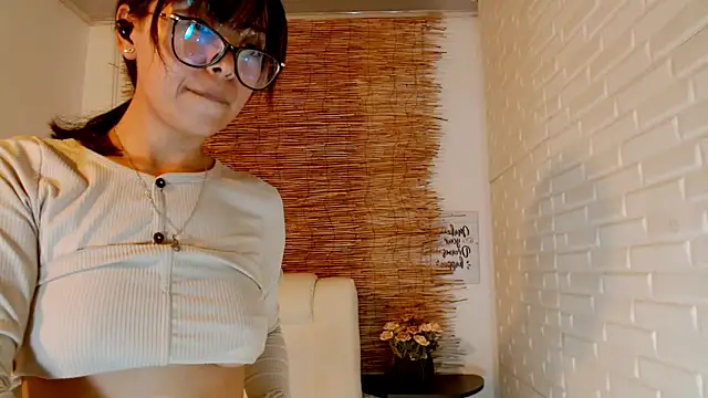 Luna 7 777 online show from February 2025 04:28:02 AM