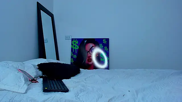 Snapshot of andrea_cherryy chatting on October 2025 01:46:02 PM andrea cherryy online show from October 2025 01:46:02 PM