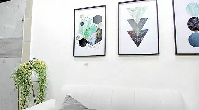 LilibetAndStrong online show from February 2025 05:48:01 PM