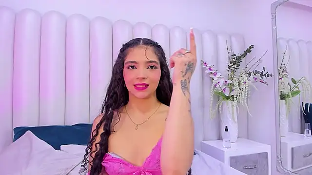 LilibetAndStrong online show from March 2025 11:25:01 PM