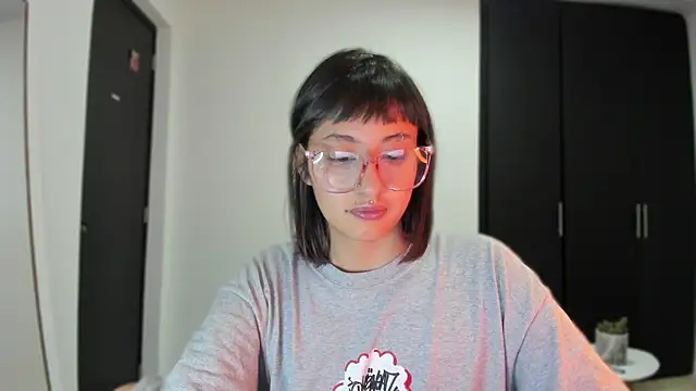 ggor4w33 online show from October 2025 08:13:01 AM