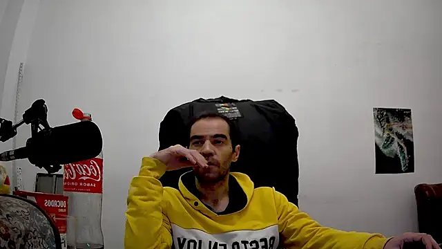 ReyDeBotones online show from March 2026 02:48:01 AM