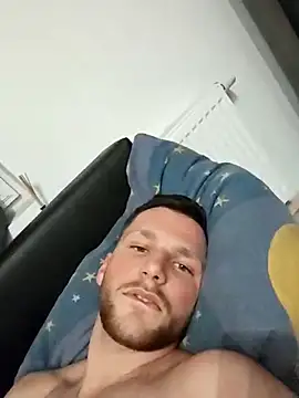 Cosmin224451 online show from November 2025 05:39:01 PM