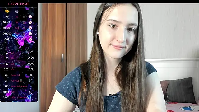 Snapshot of Cute__Nana chatting on October 2025 06:25:01 AM Cute Nana online show from October 2025 06:25:01 AM