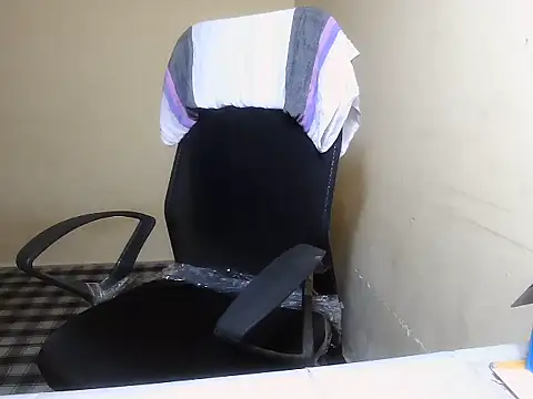 Snapshot of Rubi-Ji chatting on September 2025 12:31:02 PM Rubi-Ji online show from September 2025 12:31:02 PM