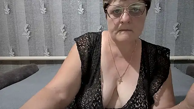 ElzaJewel online show from May 2026 12:32:02 PM