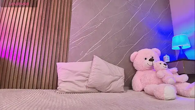 ariana jhonson1 online show from January 2026 12:21:01 PM