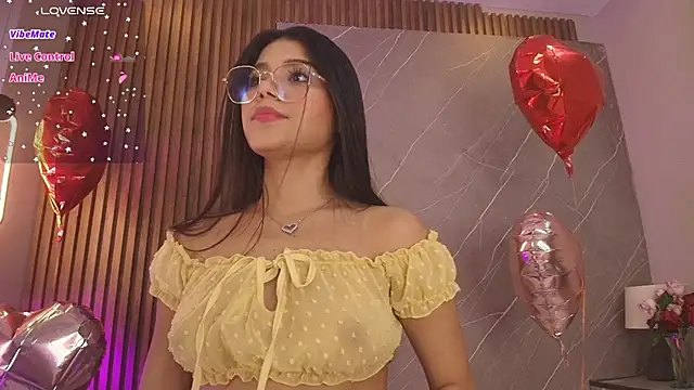 ariana jhonson1 online show from April 2026 01:41:01 PM