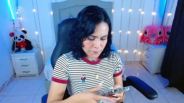 Snapshot of veronica_luar chatting on October 2025 03:05:02 AM veronica luar online show from October 2025 03:05:02 AM