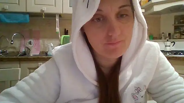 Snapshot of PrincessEileen89 chatting on December 2025 11:10:02 PM PrincessEileen89 online show from December 2025 11:10:02 PM