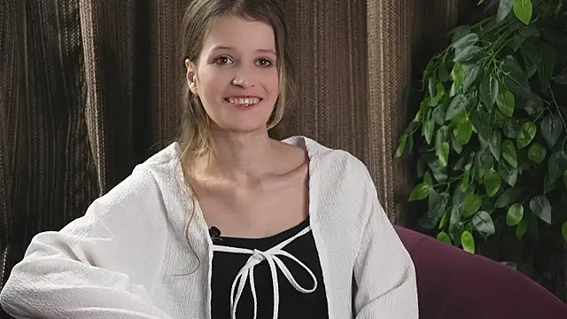 Snapshot of WildaHeldreth chatting on February 2025 02:26:02 PM WildaHeldreth online show from February 2025 02:26:02 PM