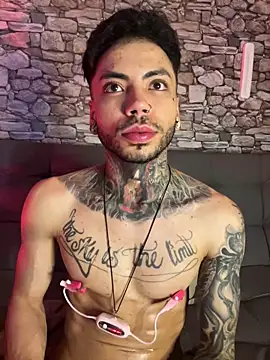 Walker Thomas1 online show from March 2025 10:11:01 PM