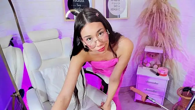 Snapshot of BarbieGirl___ chatting on February 2025 06:59:02 AM BarbieGirl online show from February 2025 06:59:02 AM