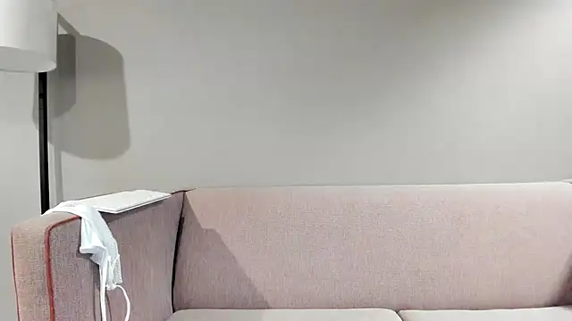 kaliii jones online show from February 2025 02:25:01 AM