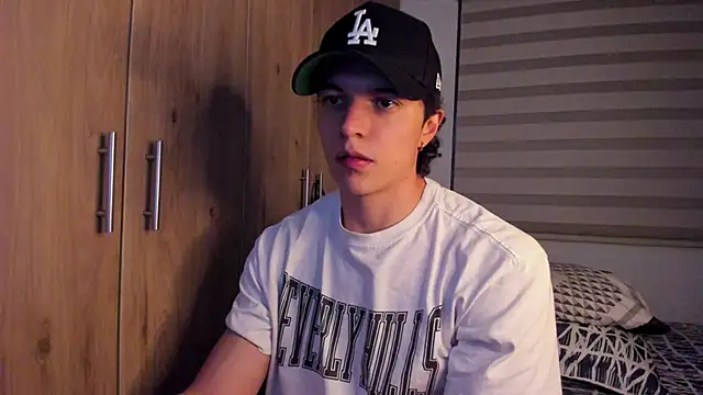 Mastrangelo xxx online show from October 2025 03:18:01 AM