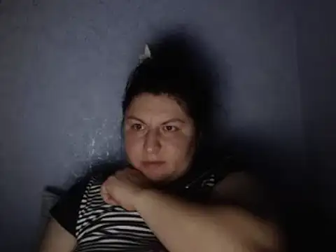 KiraSwee online show from September 2025 06:20:01 PM