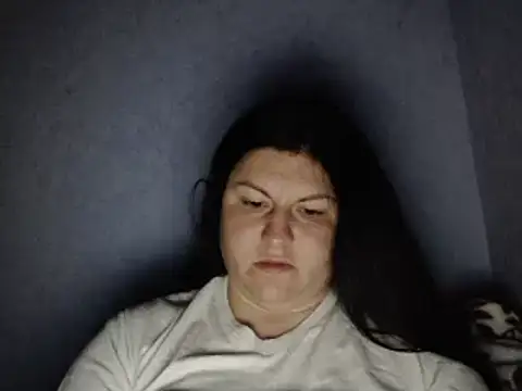 KiraSwee online show from September 2025 08:35:01 PM