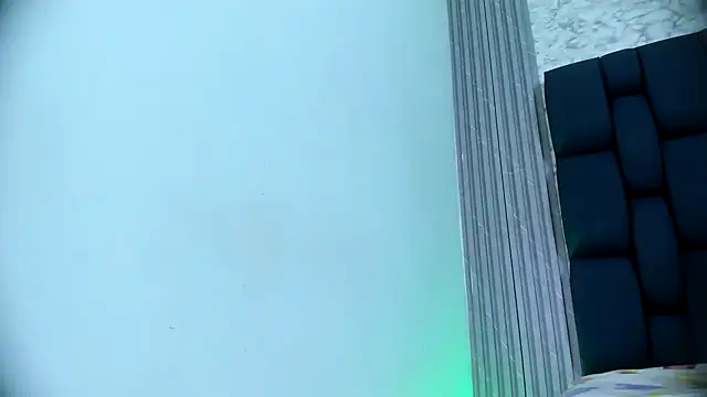 Ashlyaurora online show from March 2025 06:53:01 AM