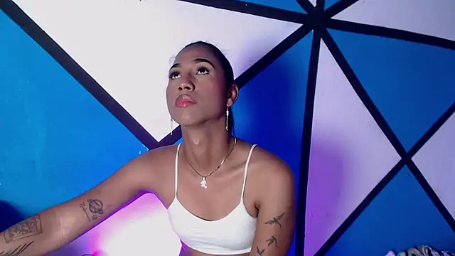 Snapshot of Alissemasiel chatting on October 2025 06:15:02 PM Alissemasiel online show from October 2025 06:15:02 PM