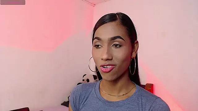 Snapshot of Alissemasiel chatting on December 2025 07:29:02 PM Alissemasiel online show from December 2025 07:29:02 PM