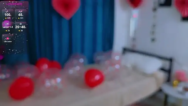 Snapshot of QueenieClagg chatting on February 2025 07:47:02 AM QueenieClagg online show from February 2025 07:47:02 AM