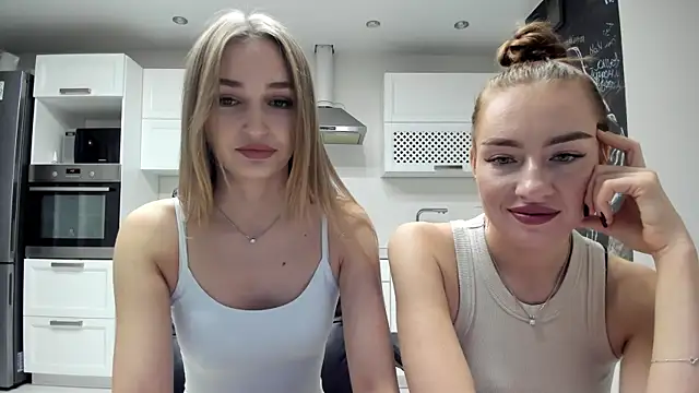 Snapshot of lisenok chatting on October 2025 08:53:02 PM lisenok online show from October 2025 08:53:02 PM