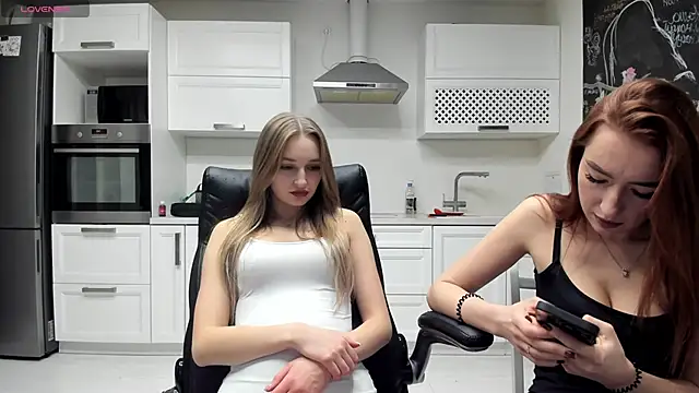 Snapshot of lisenok chatting on December 2025 02:48:01 PM lisenok online show from December 2025 02:48:01 PM