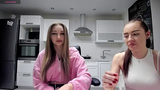 lisenok online show from March 2026 07:40:01 PM