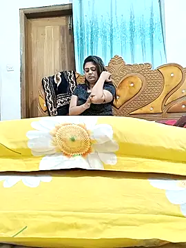 Snapshot of blue-berry07 chatting on May 2026 11:43:01 PM blue-berry07 online show from May 2026 11:43:01 PM
