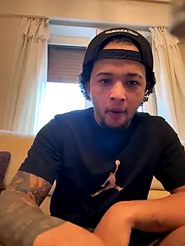 Snapshot of yeiyei_oficial chatting on October 2025 05:03:01 PM yeiyei oficial online show from October 2025 05:03:01 PM