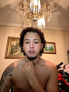 Snapshot of yeiyei_oficial chatting on November 2025 08:18:01 PM yeiyei oficial online show from November 2025 08:18:01 PM