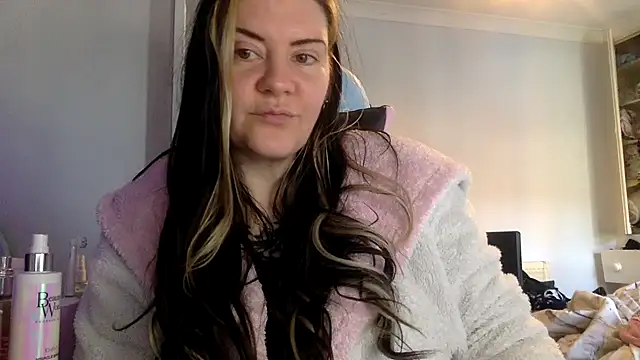 AureliaXOX online show from February 2025 10:30:01 AM