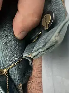 Snapshot of sark0606 chatting on February 2025 09:47:01 AM sark0606 online show from February 2025 09:47:01 AM