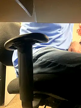 Snapshot of hintly chatting on November 2025 09:42:02 PM hintly online show from November 2025 09:42:02 PM