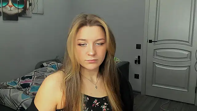 MollyMi0 online show from February 2025 10:21:01 PM