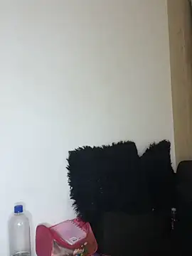 Snapshot of AngelRuby chatting on February 2026 06:33:01 PM AngelRuby online show from February 2026 06:33:01 PM