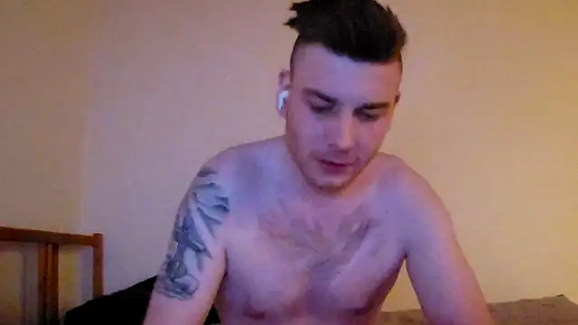 Snapshot of Foxtrott_242 chatting on February 2026 12:34:02 AM Foxtrott 242 online show from February 2026 12:34:02 AM