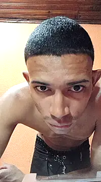 Mineirinho043 online show from February 2025 11:10:02 PM