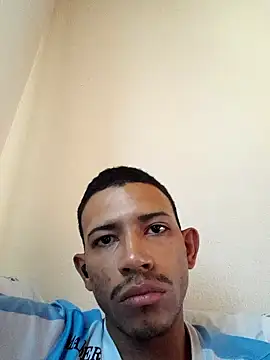 Mineirinho043 online show from March 2025 01:28:01 PM