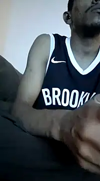 Mineirinho043 online show from March 2025 04:13:01 AM