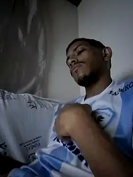 Mineirinho043 online show from March 2025 04:36:02 AM