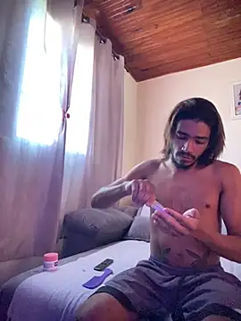 Mineirinho043 online show from May 2026 02:56:02 PM