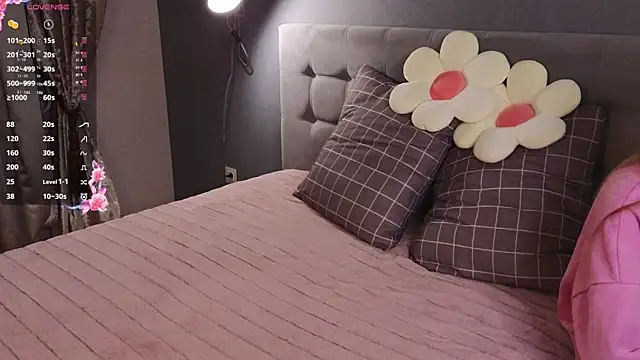 soft babe online show from September 2025 07:39:01 PM