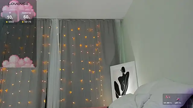 Snapshot of Mia_Luw chatting on March 2025 04:29:02 PM Mia Luw online show from March 2025 04:29:02 PM